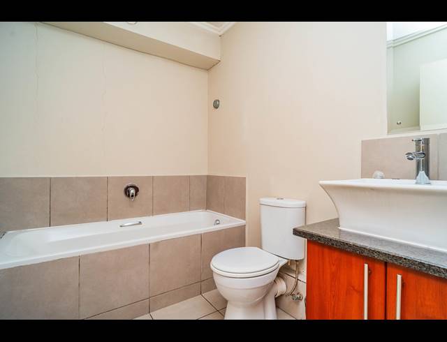 3 BEDROOM APARTMENT FOR SALE IN WESTVILLE